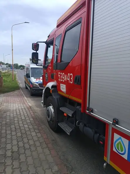 Nieprzytomne dziecko w Dolicy – szybka reakcja matki zapobiegła tragedii