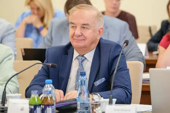 XXVIII sesja Rady Powiatu Stargardzkiego: budżet, nadzory wodne i wybór przedstawiciela do komisji konkursowej