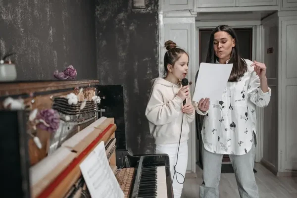 Szkoła Muzyczna w Stargardzie – zapisy przez cały rok na fortepian, wokal i gitarę