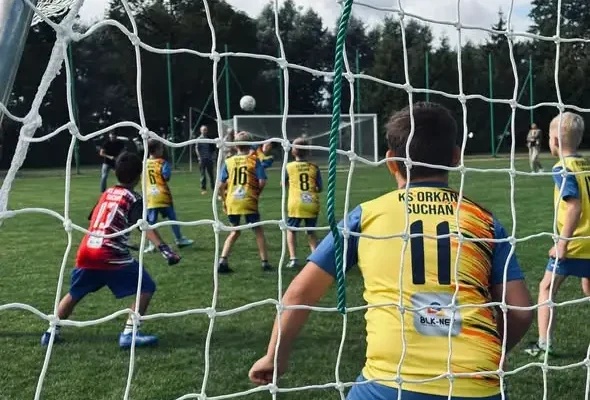 Turniej piłkarski dla dzieci w Suchaniu z okazji 80-lecia Orkanu