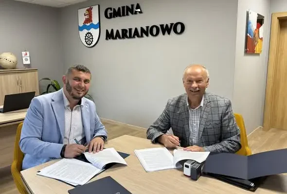 Gmina Marianowo podpisała umowę na budowę boiska w Gogolewie