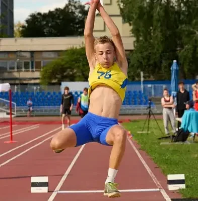 Mikołaj Wal ze srebrem i rekordem klubu na mistrzostwach U16