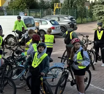 Rajd rowerowy w Chociwlu promował zdrowie i bezpieczeństwo na drodze