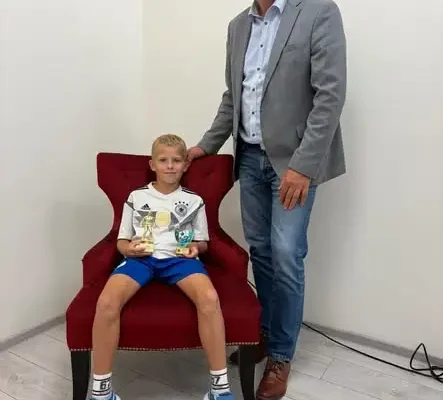 Mikołaj Wojciechowski wygrywa turniej „Kiwaj Zawodniku” i jedzie do Krakowa
