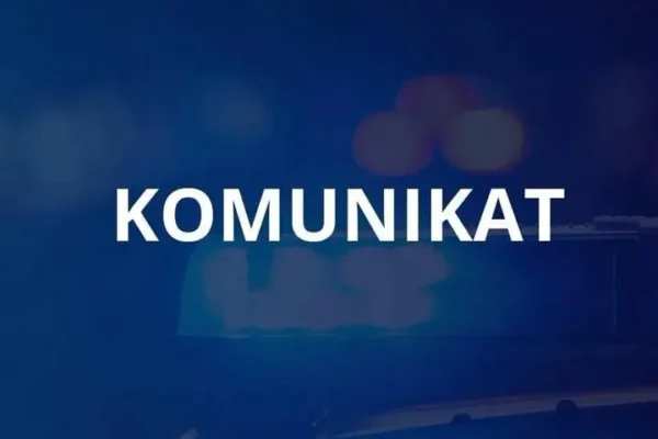 Zablokowana droga w Kobylance po zdarzeniu drogowym. Policja wyznaczyła objazdy