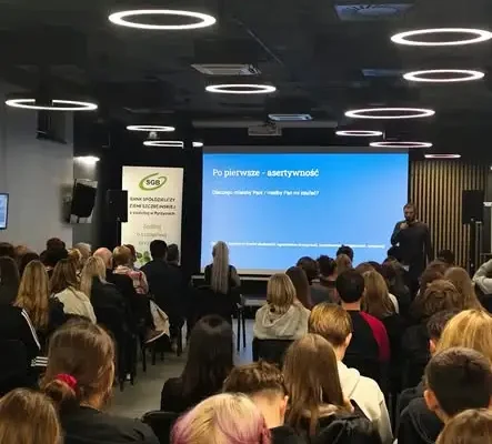 Uczniowie z Dolice w Stargardzie uczyli się o cyberbezpieczeństwie i pracy w banku