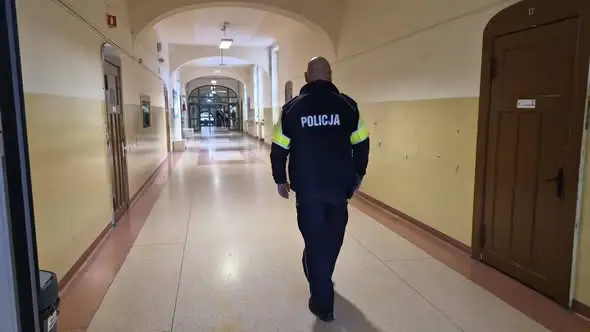 Stargardzcy policjanci patrolują okolice szkół