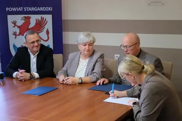 Powiat Stargardzki i Gmina Chociwel łączą siły przy trzech inwestycjach drogowych