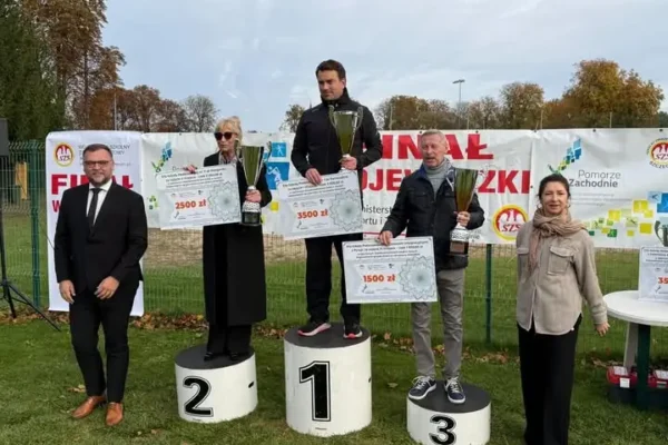 Wicemistrzostwo województwa w Wojewódzkich Igrzyskach Dzieci dla lokalnej szkoły