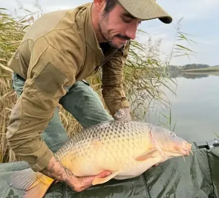 Jesiotry zarybiły Chociwel Carp Lake – weekend pełen karpi