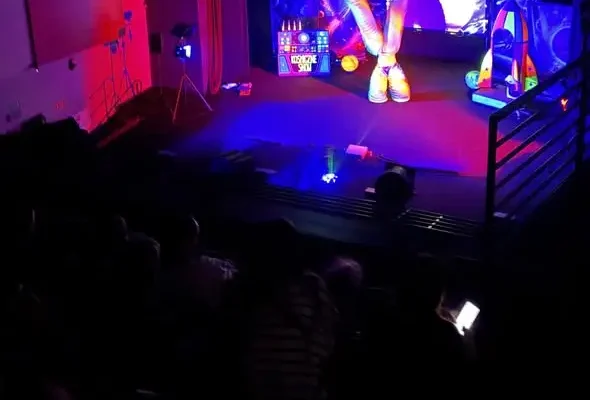 Uczniowie „Dziesiątki” odkrywali kosmos w Stargardzkim Centrum Kultury