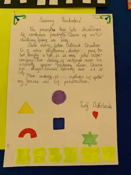 Uczniowie z SP5 w Stargardzie napisali „Listy od odblasków”. Wystawa uczy bezpieczeństwa