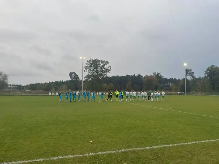 Orkan Suchań przegrywa w Kliniskach 1:4. Czerwona kartka dla bramkarza