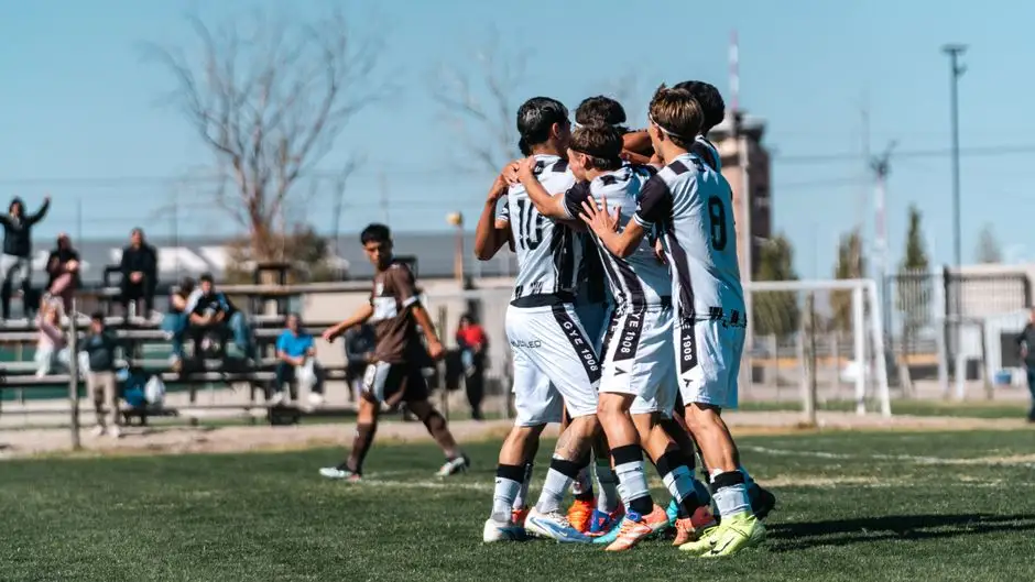 GLKS z dubletem zwycięstw: 7:0 i 4:2! Hat-trick Inczewskiego